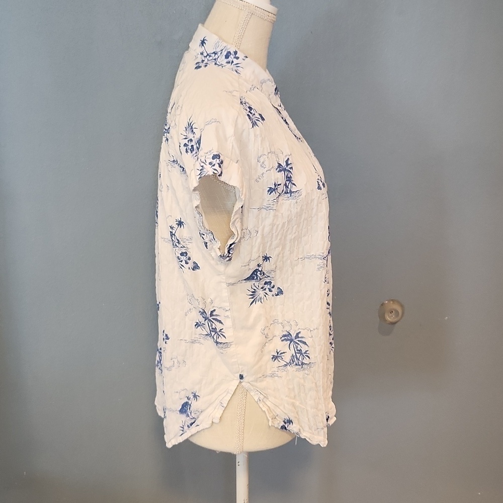 ANA nautical Hawaiian textured button-down scalloped hem blouse - Picture 4 of 8